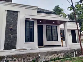 Rumah Classic Mewah Progress Finishing di Perum Dekat UNS