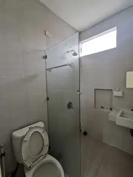 Disewakan MURAH, rumah north west lake Citraland dkt nwp nwl palma