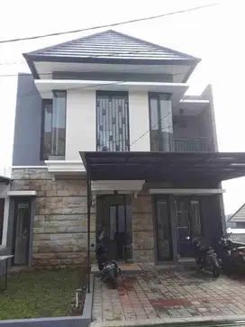Dijual Rumah Mewah 2 Lantai Siap Huni View Asri (ROV) CIMAHI