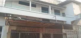 Gudang ex futsal Cipinang jakarta timur lokasi ramai dan Banyak peruma