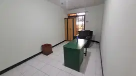 DISEWAKAN/DIKONTRAKAN RUMAH SIAPHUNI AREA BKR KEMBAR BANDUNG