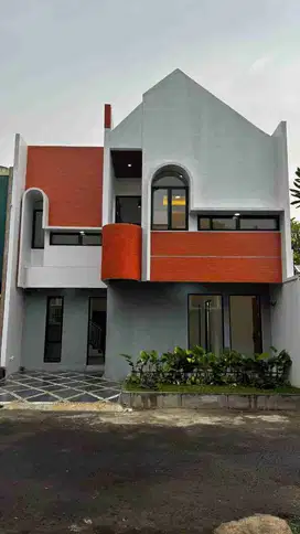 Rumah cluster Siap Huni Pinggir jalan Raya pondok Cabe Tangsel Tangerang Selatan Bisa KPR