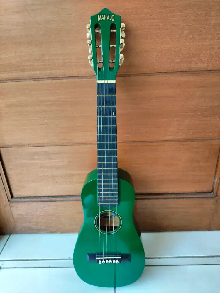 Ukulele Gitar 6 senar kondisi baik