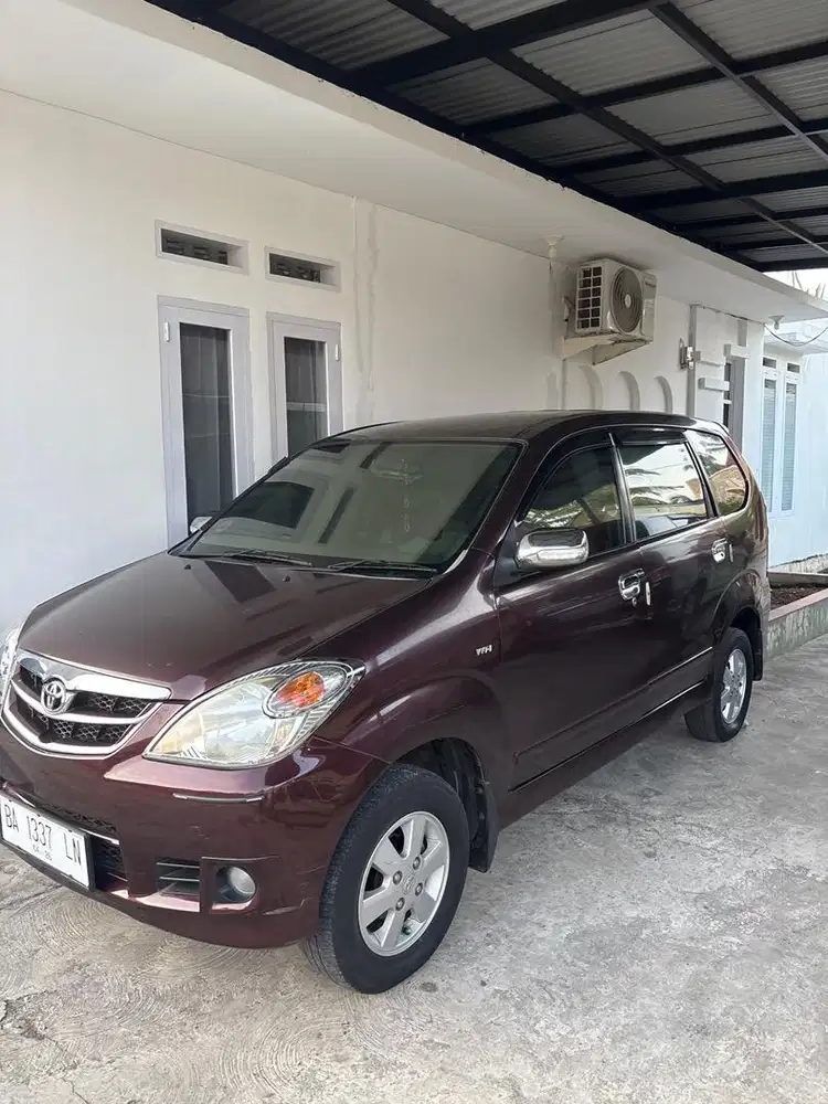 Dijual Cepat Mobil Avanza Tahun 2011