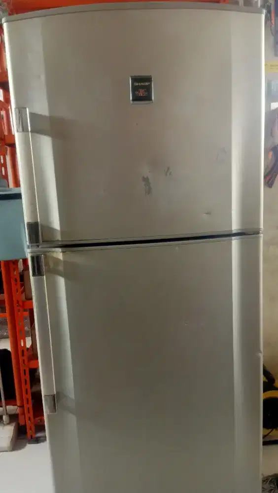 Kulkas sharp jumbo 2 pintu