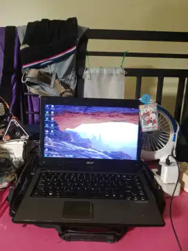 Laptop acer aspire 4741