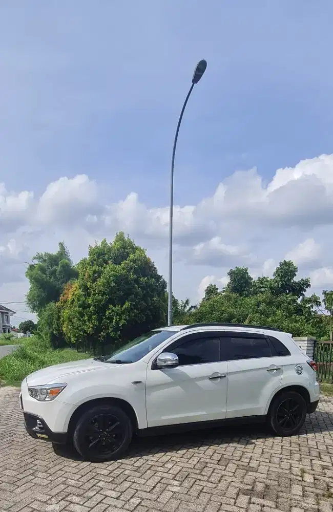 Dijual outlander sport