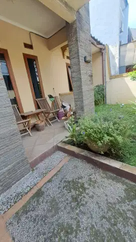 Rumah adem siap huni di kiara sari asri buah batu lingkungan nyaman
