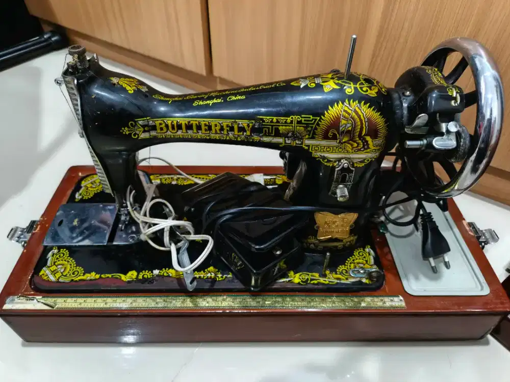 Mesin Jahit Antik Butterfly Original China Untuk diPakai dan Koleksi