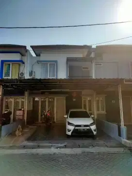 DISEWAKAN RUMAH GREEN COURT CENGKARENG FULL FURNISHED