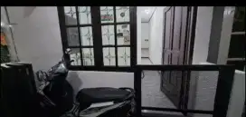 Rumah Kontrakan Tahunan di Tebet, Jakarta Selatan