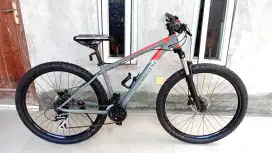 Polygon Premier 4 Istimewa