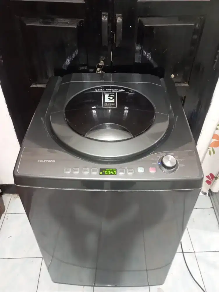 Mesin cuci otomatis merk polytron 9,5 kg