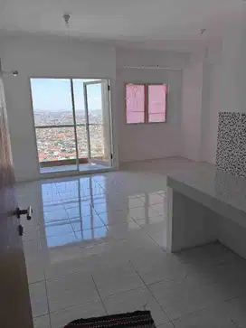 Disewakan Unit Apartemen Puncak Dharmahusada 3BR Kosongan