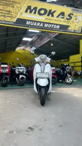 YAMAHA GRAND FILANO LUX 2024 MULUS