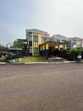 RUMAH HOOK LEGENDA WISATA,SIAP HUNI,TAMAN LUAS