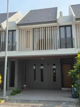 Rumah Z Living, Cluster Sky Garden Grand Wisata Furnished