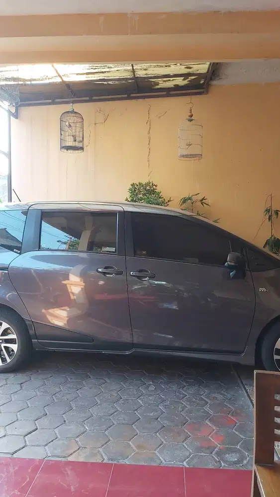 Dijual Toyota Sienta A/T bensin 2018 bagus