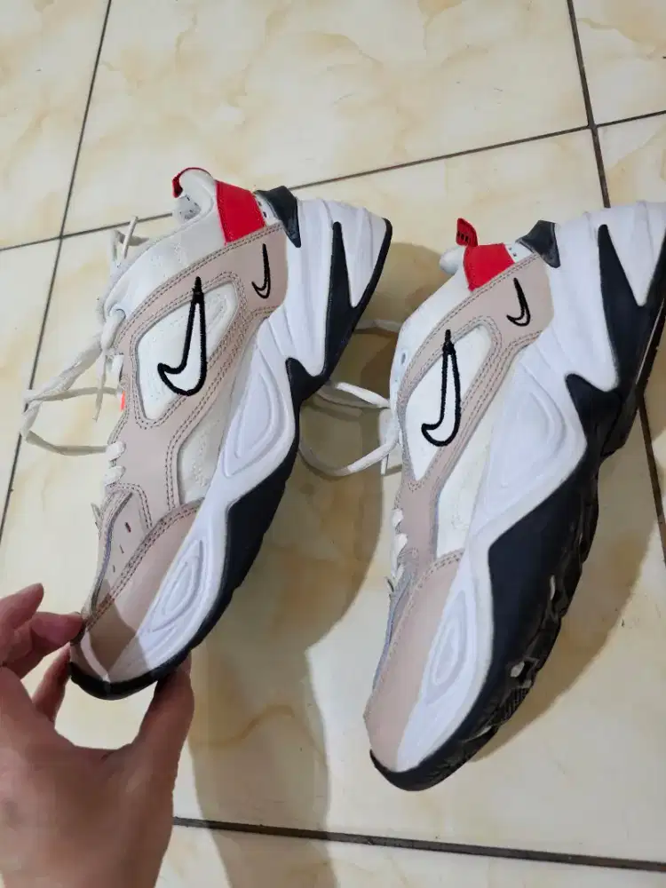Sepatu nike size 40
