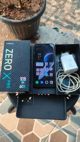 Dijual cpt bsa TT Infinix ZERO X PRO 8/256GB 60x zoom Fulset ORI Mulus