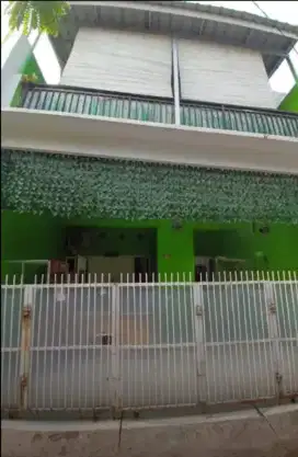 Rumah siap huni perumnas Klender jual cepat