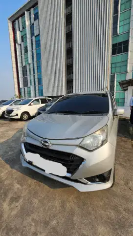 Dijual Mobil Daihatsu Sigra 1.2 X MT DLX 2017