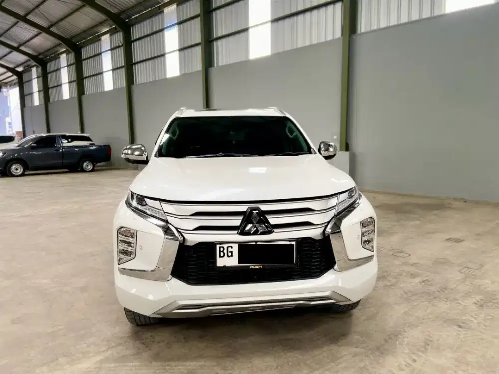Pajero Sport 4X4 Dakar Ultimate 2022 / 2023 AT Matic, Super terawat