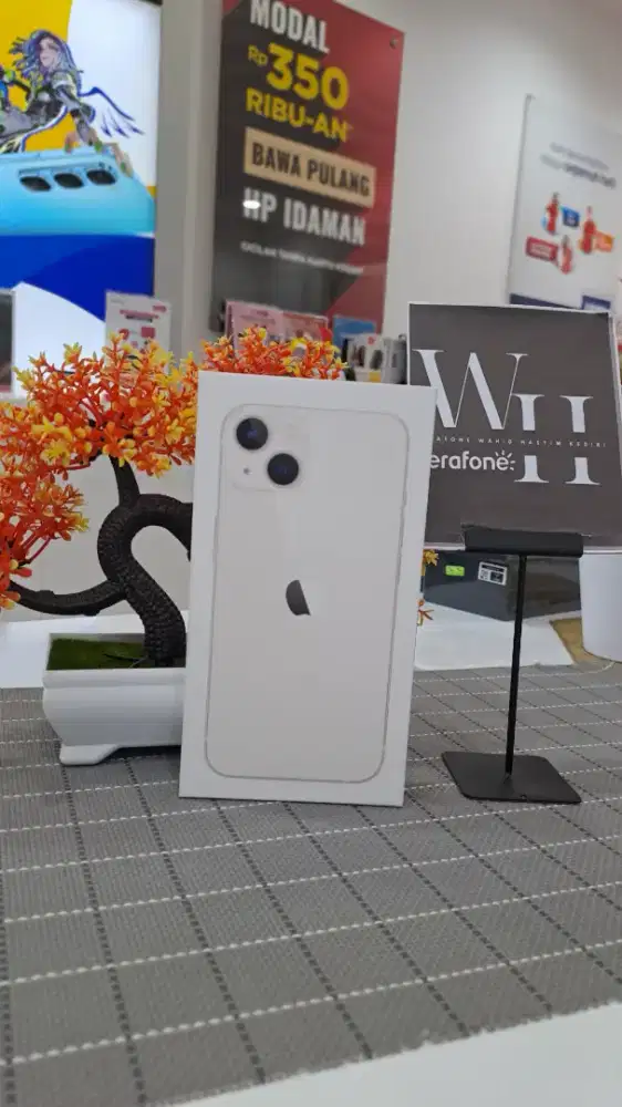 Iphone 13/128 ibox warna putih bisa cash kredit
