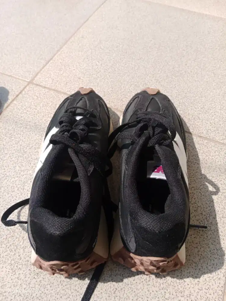 SEPATU OLAH RAGA EMPUK