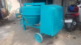 Jual Molen Beton Iron Globe Mesin Dongfeng Kondisi Mulus