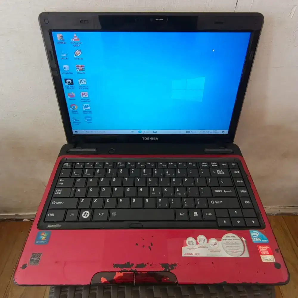 JUAL LAPTOP TOSHIBA SATELLITE L635 INTEL CORE i3 CPU M380 RAM4GB