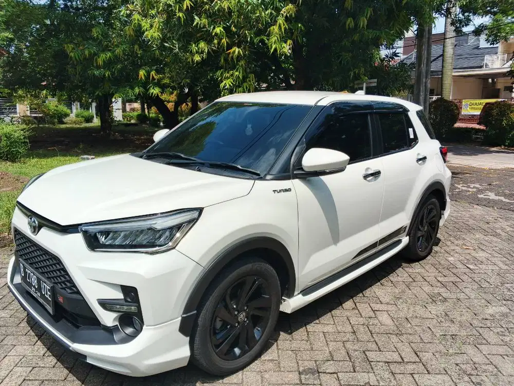 Toyota turbo GR Raize km 30rb