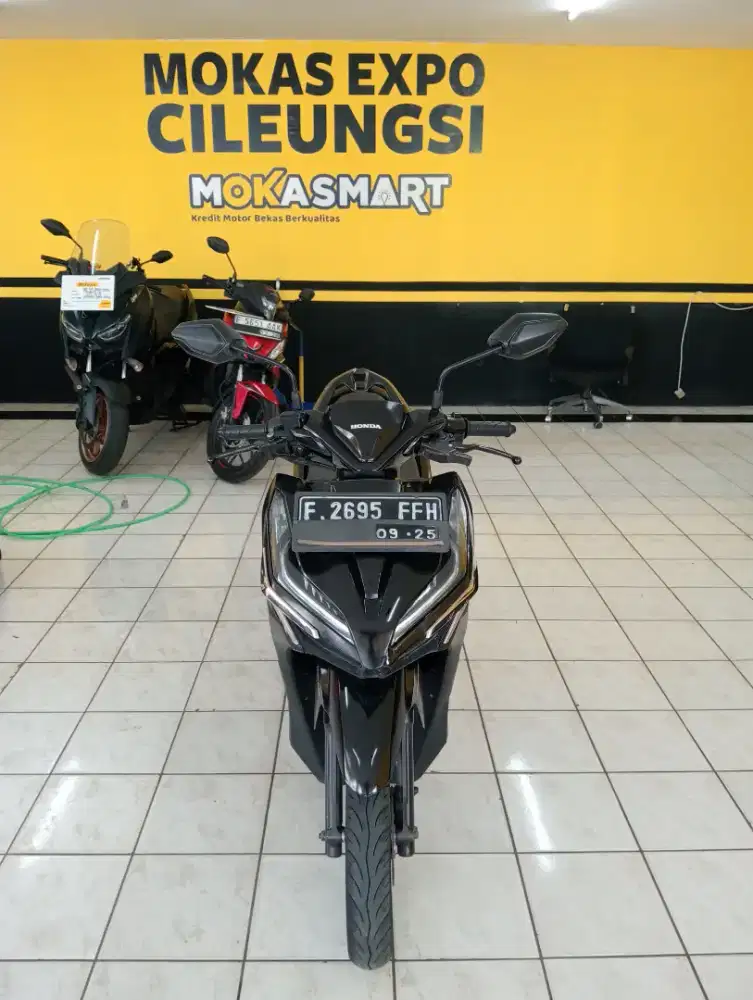 Dijual motor Honda Vario 125 cbs 2020
