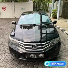 Sedan Honda City 2012 warna Hitam Metalik, Kilometer rendah