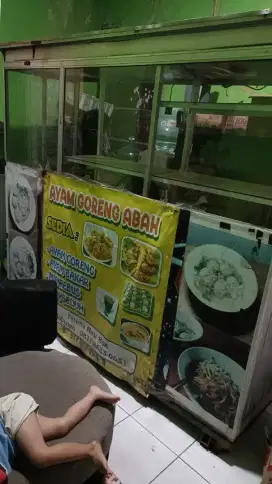 etalase bekas u jualan
