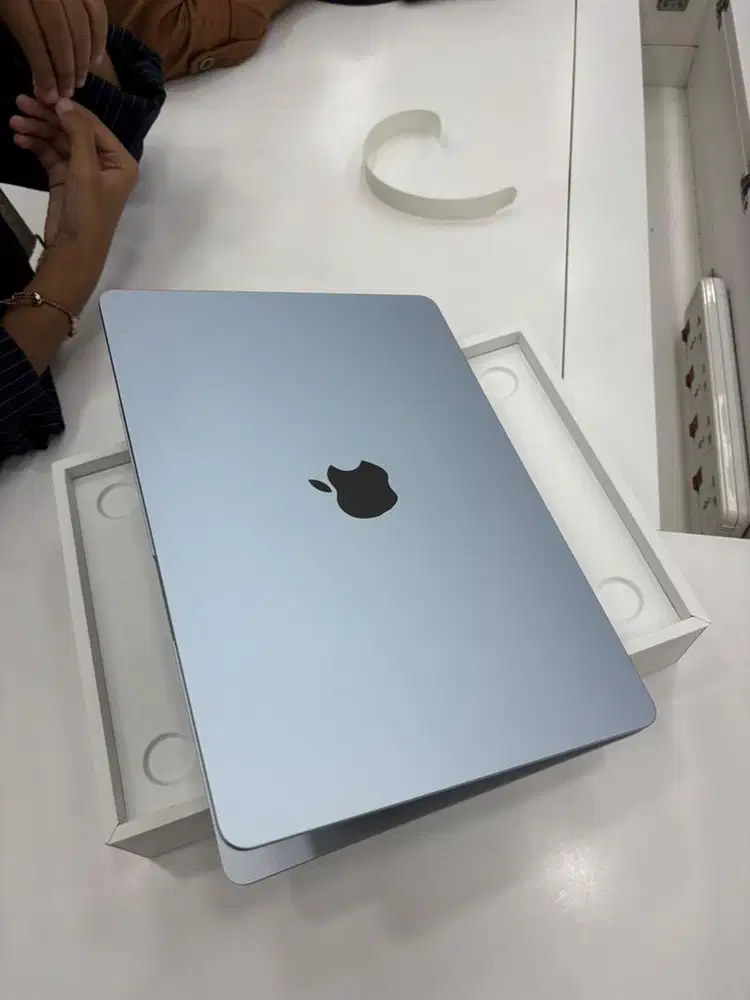 MacBook Air M4 16/256/512