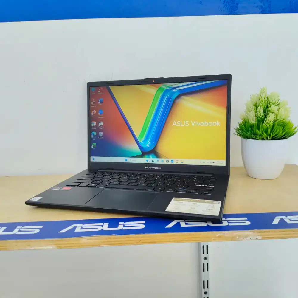 Laptop Second ASUS E1404FA Ryzen 3 7320U (8GB/SSD 256GB) Garansi