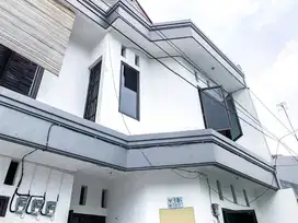JUAL CEPAT RUMAH KOST 3LANTAI 17PINTU DI TEBET