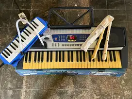 Alat musik piano pianika recorder