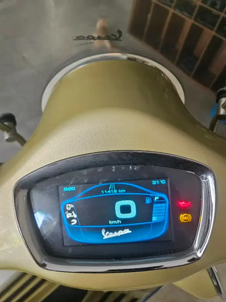 Vespa anniversarry 75