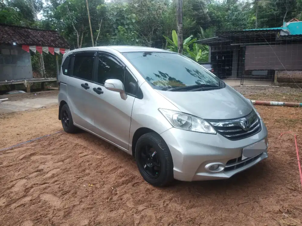 Honda Freed AC Double