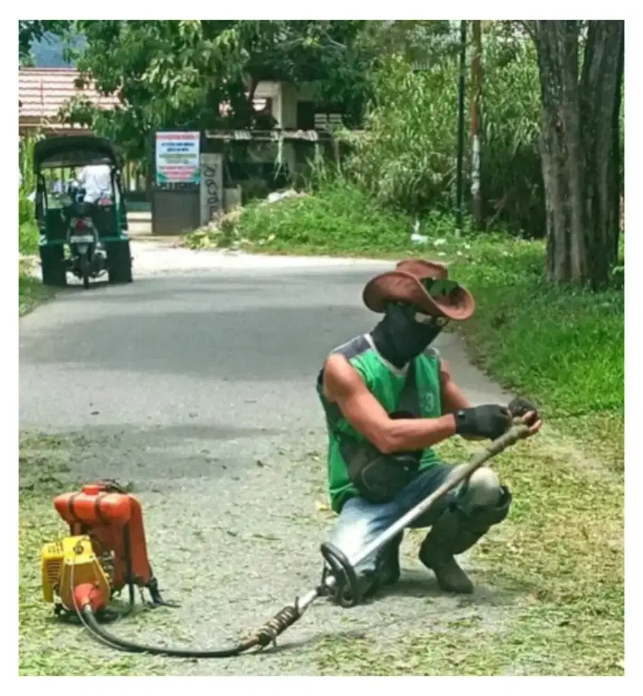 JASA POTONG RUMPUT