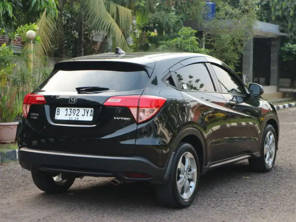 HRV E AT 2017 Hitam NEGO SAMPE JADI