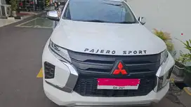 Dijual Pajero 2.4 Dakar 4x2 Ultimate,putih TH 2022 Km Low (43.000 km)