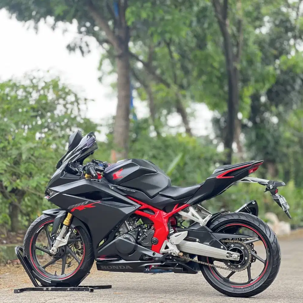 HONDA CBR250RR ABS BLACK 2019 KM 12K PAJAK PANJANG SIAP GAS