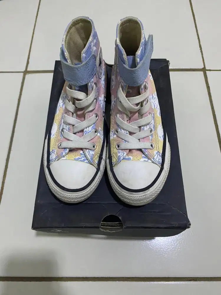 Sepatu Converse Kids Chuck Tylor