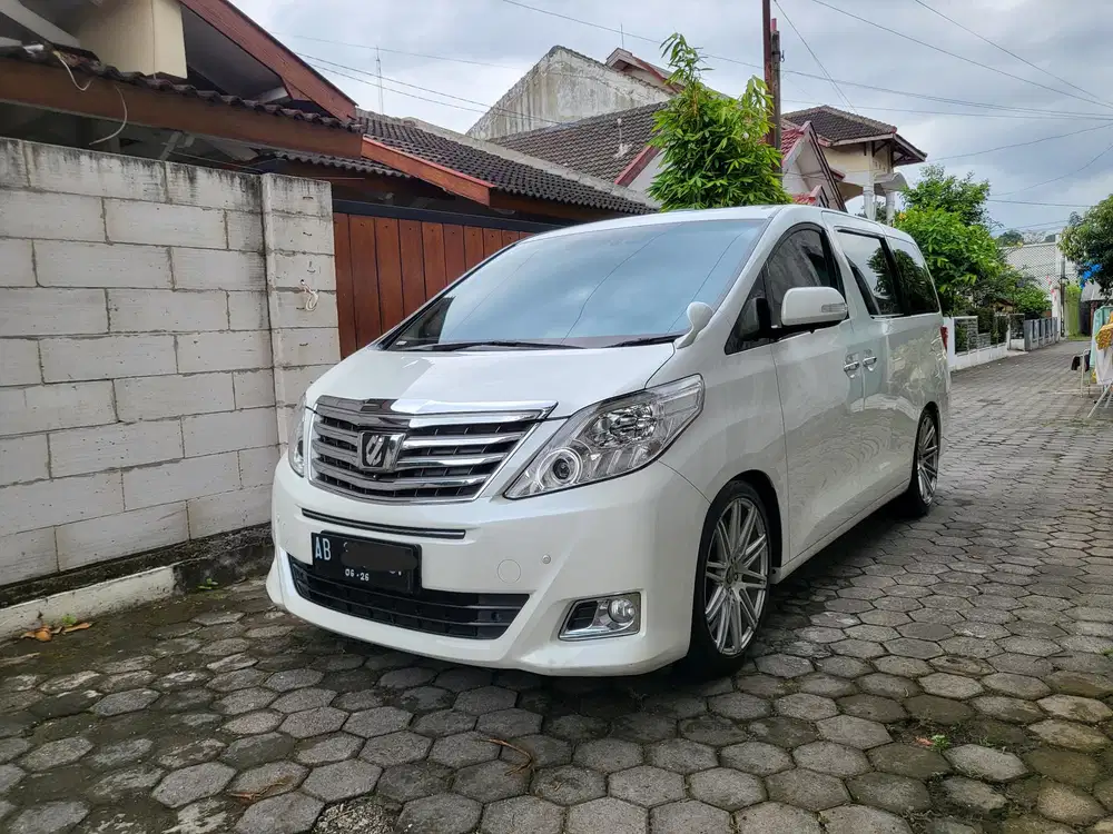 Toyota Alphard 2013 Bensin