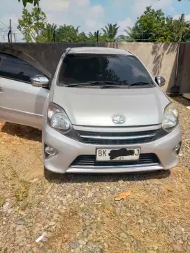 Di jual toyota agya sehat siap jalan jauh