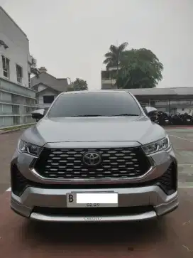 Toyota Innova Zenix V Hybrid Modelista 2023