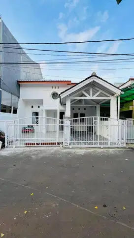 Rumah Baru Renovasi Siap Huni di Galaxy Bekasi Selatan